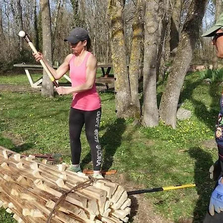 D'hotes Bed & Breakfast